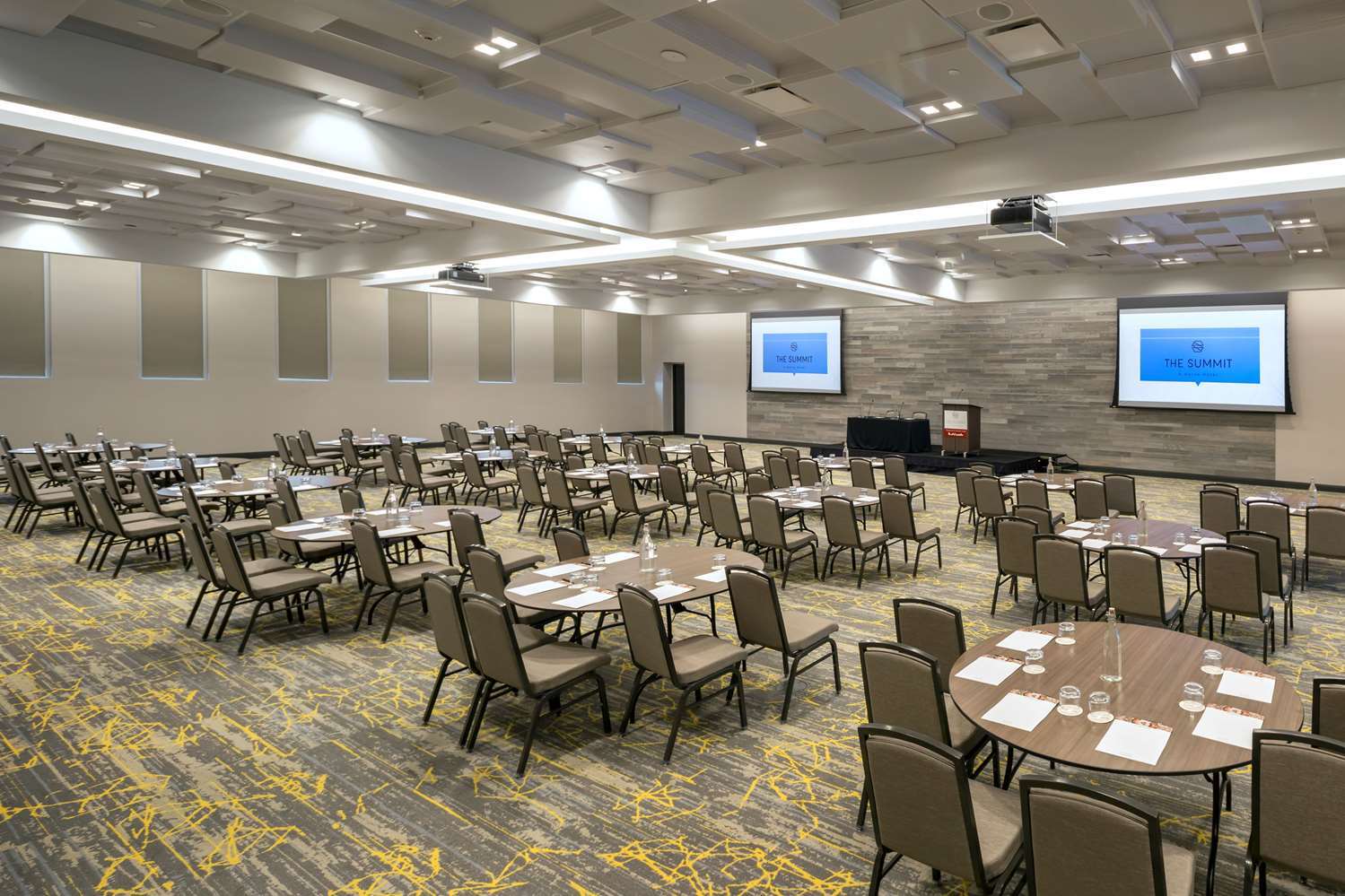 The Summit Hotel Cincinnati Dış mekan fotoğraf
